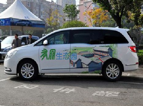 福泉户外车贴喷绘如何保持效果?